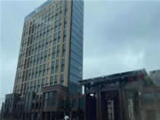 科裕智能鎖:白色門配黑色分體鎖，真是非常搭配