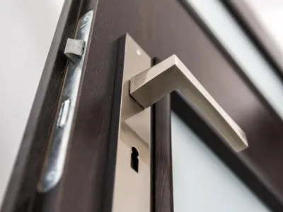 嵌入式智能鎖成高端入戶門標(biāo)配  智能鎖行業(yè)何去何從？