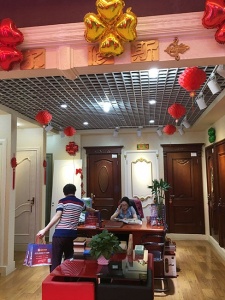 中國木門十大品牌走進(jìn)城外城